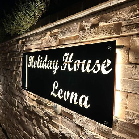 Holiday House Leona Otočac Eksteriør billede