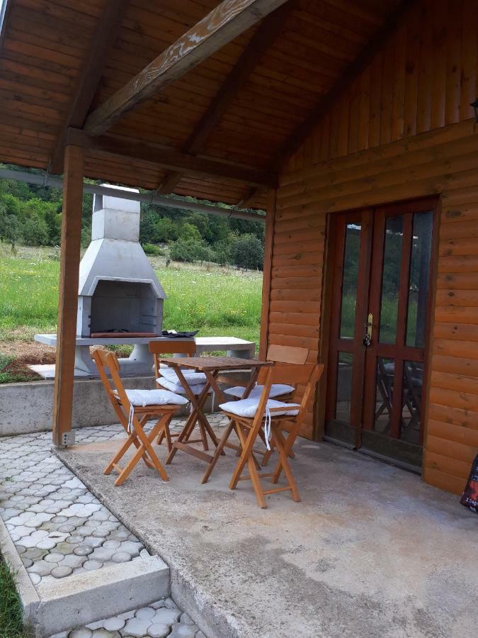 Holiday House Leona Otočac Eksteriør billede